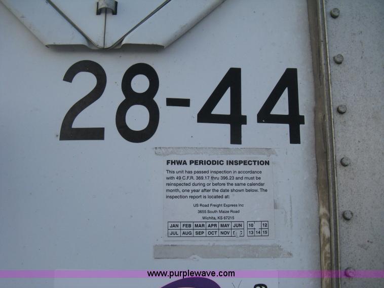 image for item D8289 1995 Wabash 28' dry van trailer