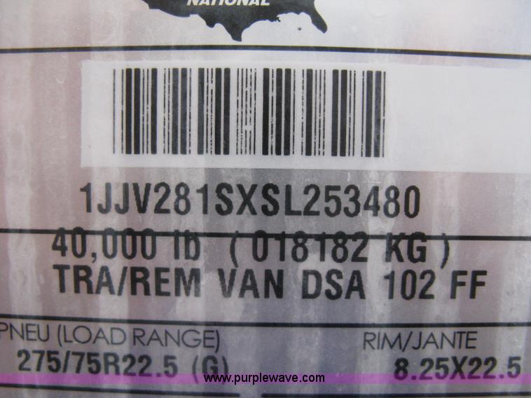 image for item D8289 1995 Wabash 28' dry van trailer