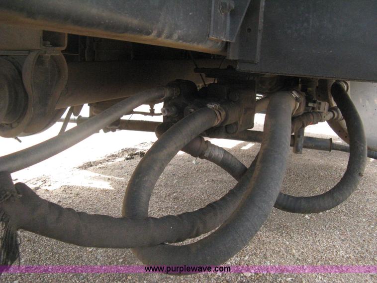 image for item D8389 1985 GMC General semi truck