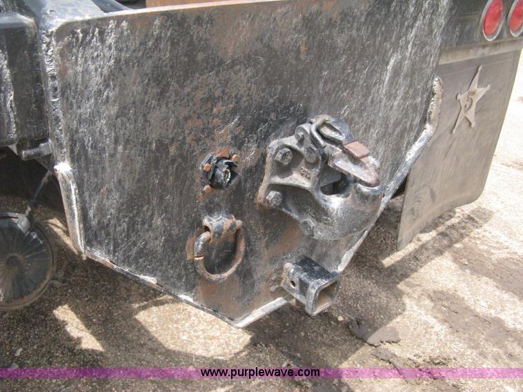 image for item D8389 1985 GMC General semi truck