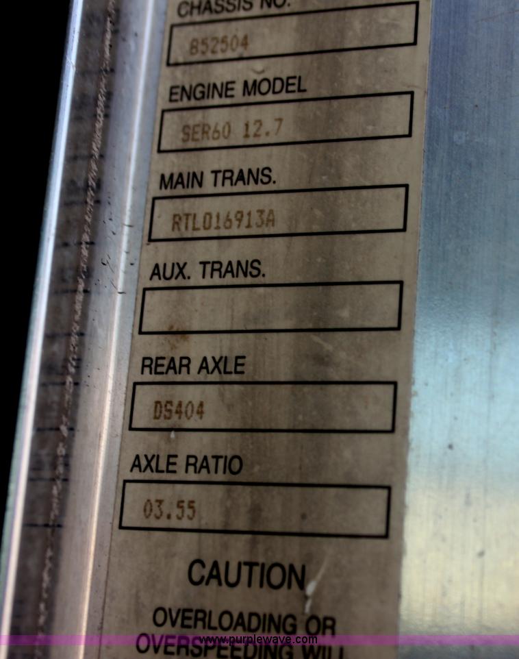 image for item G4036 2000 Kenworth W900B semi truck