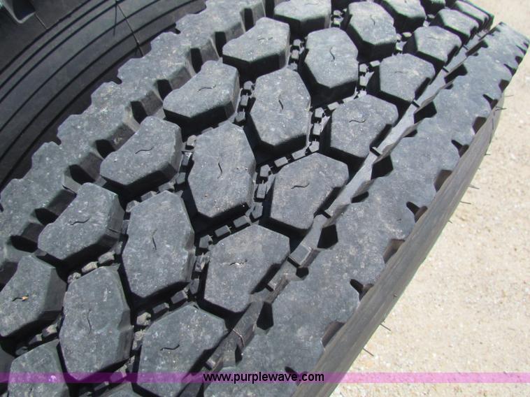 image for item G4036 2000 Kenworth W900B semi truck