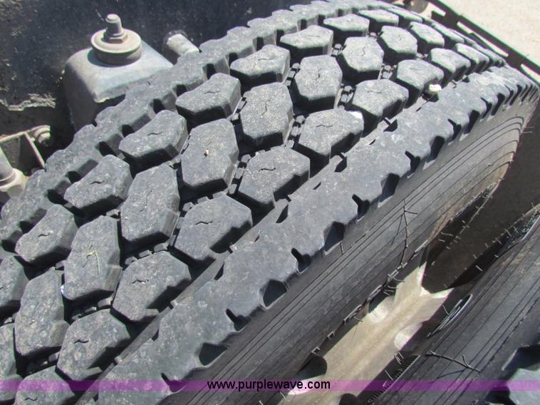 image for item G4036 2000 Kenworth W900B semi truck