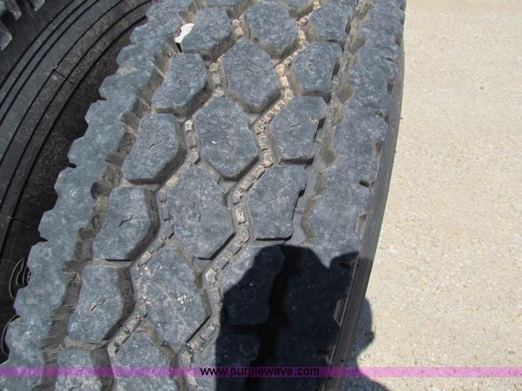 image for item G4036 2000 Kenworth W900B semi truck