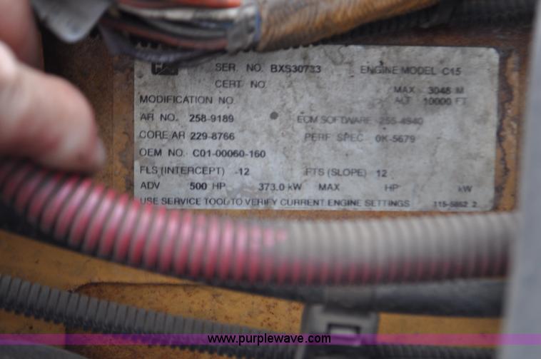 image for item G6125 2005 Freightliner Columbia  CL120 semi truck