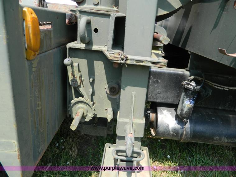 image for item G7926 1975 GMC 7500 wrecker truck