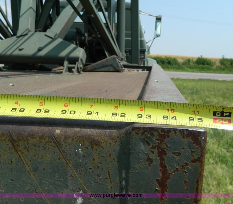 image for item G7926 1975 GMC 7500 wrecker truck