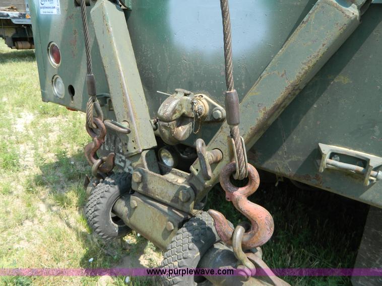 image for item G7926 1975 GMC 7500 wrecker truck