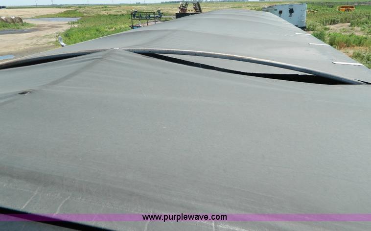 image for item G7955 2009 Neville steel double hopper grain trailer