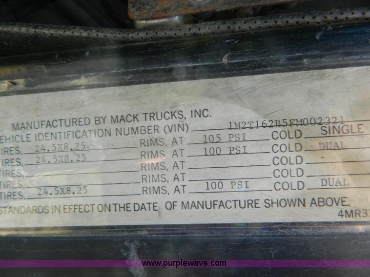 image for item G7956 1985 Mack RS688LT semi truck