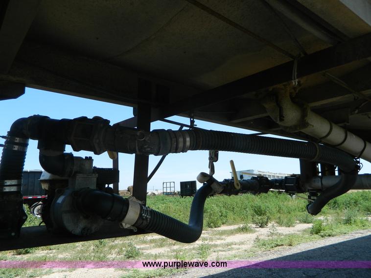 image for item G7957 1980 Trailmobile 306 aluminum tanker trailer