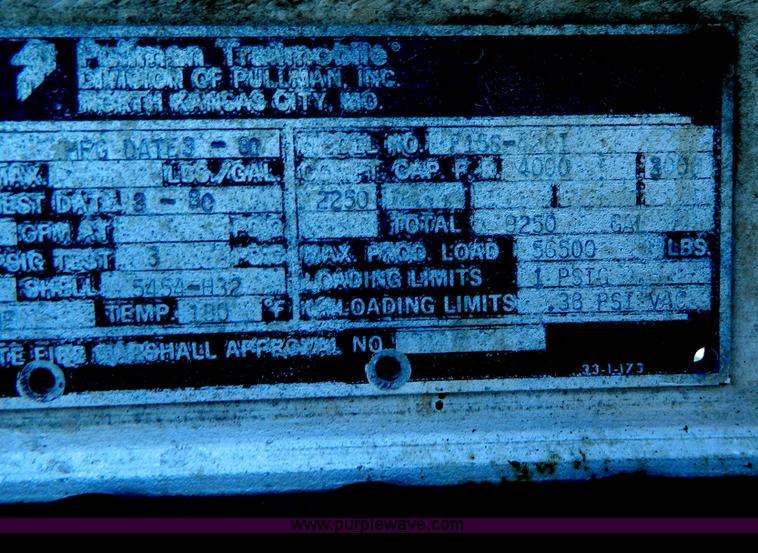 image for item G7957 1980 Trailmobile 306 aluminum tanker trailer