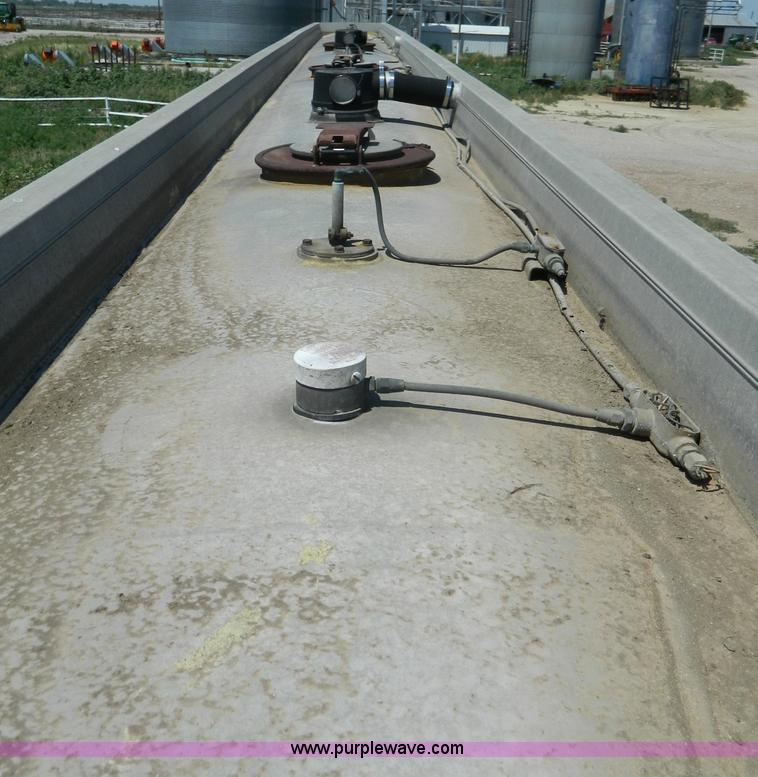 image for item G7957 1980 Trailmobile 306 aluminum tanker trailer