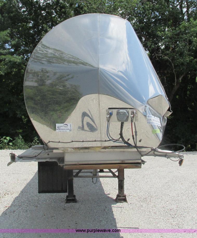 image for item G9468 2001 Brenner insulated tank trailer