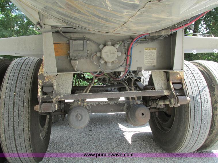 image for item G9468 2001 Brenner insulated tank trailer