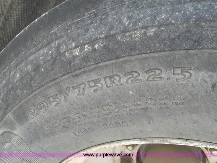 image for item G9468 2001 Brenner insulated tank trailer