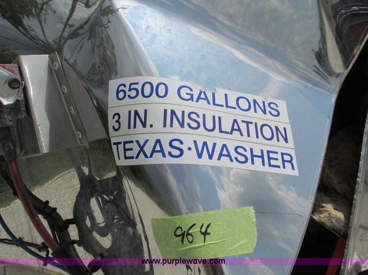 image for item G9468 2001 Brenner insulated tank trailer