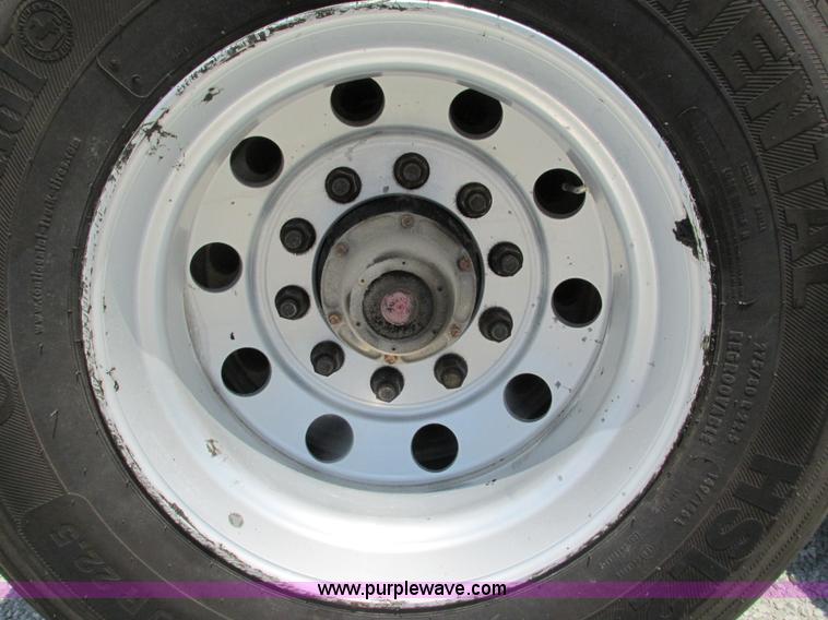 image for item G9469 2008 Timpte Super Hopper grain trailer