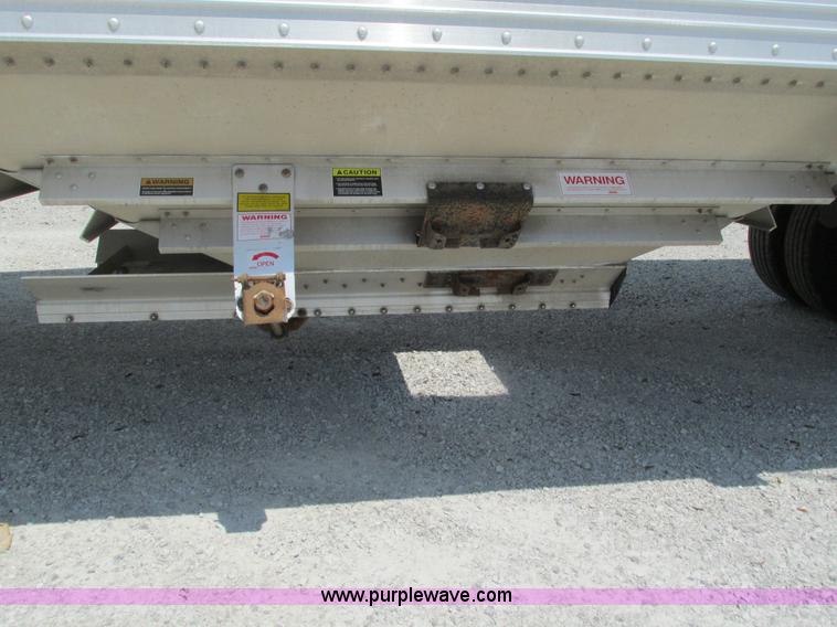 image for item G9469 2008 Timpte Super Hopper grain trailer
