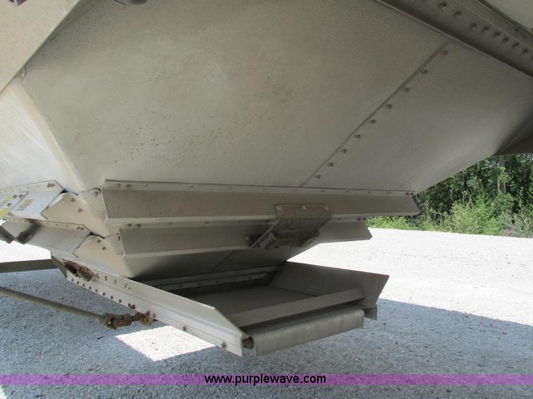 image for item G9469 2008 Timpte Super Hopper grain trailer