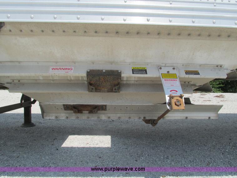 image for item G9469 2008 Timpte Super Hopper grain trailer