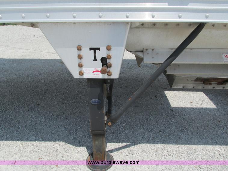 image for item G9469 2008 Timpte Super Hopper grain trailer
