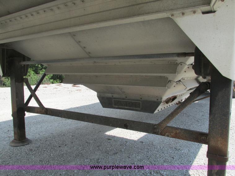 image for item G9469 2008 Timpte Super Hopper grain trailer