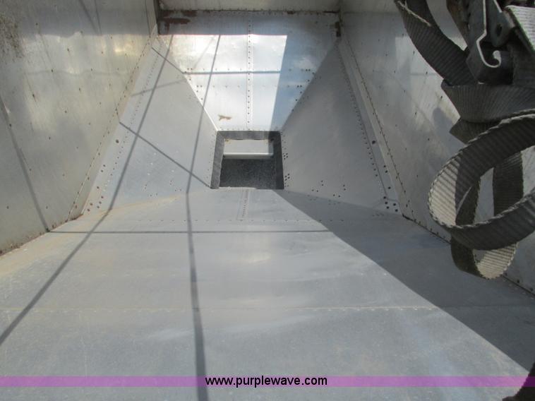 image for item G9469 2008 Timpte Super Hopper grain trailer