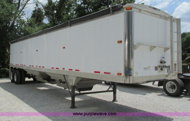 image for item G9470 2008 Timpte Super Hopper grain trailer