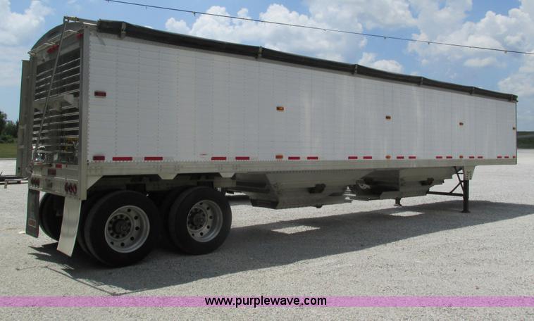 image for item G9470 2008 Timpte Super Hopper grain trailer