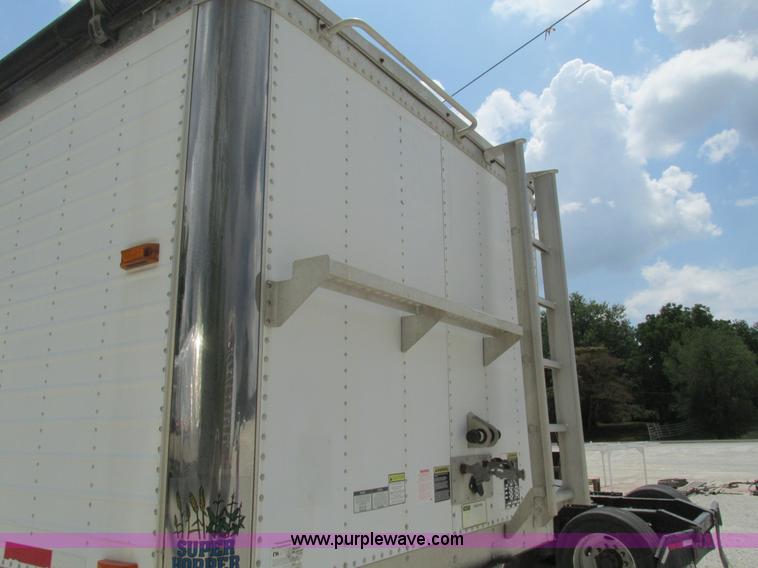 image for item G9470 2008 Timpte Super Hopper grain trailer