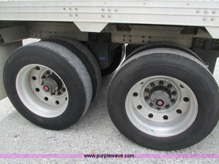 image for item G9470 2008 Timpte Super Hopper grain trailer