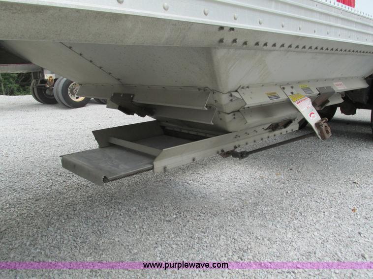 image for item G9470 2008 Timpte Super Hopper grain trailer