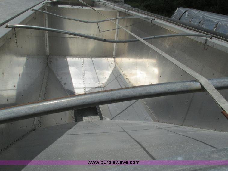 image for item G9470 2008 Timpte Super Hopper grain trailer