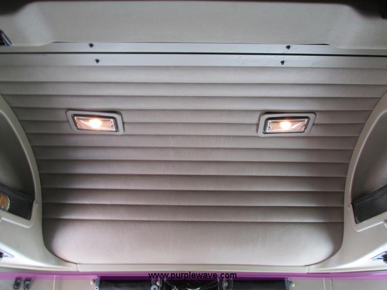 image for item G9471 2006 International 9400i SBA semi truck