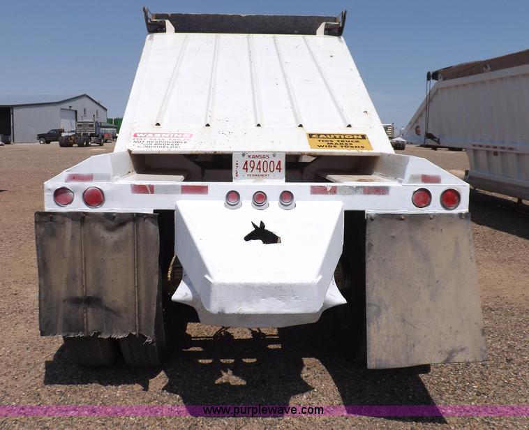 image for item H7007 2007 CTS BDT-40 belly dump trailer