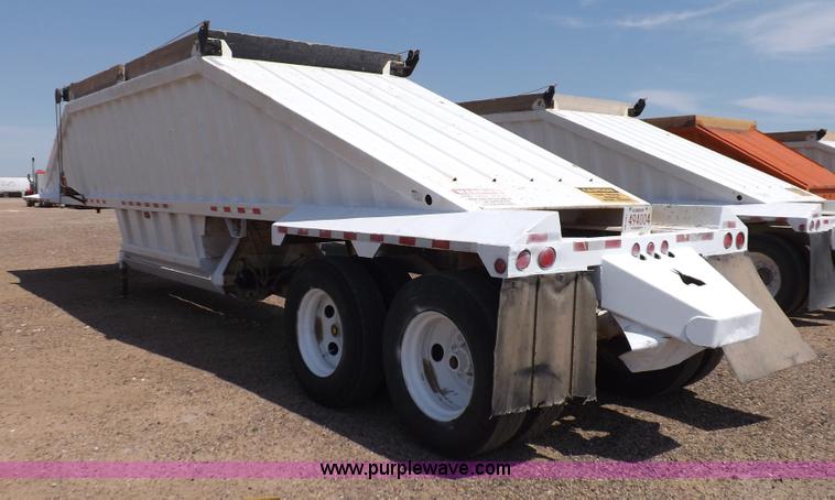 image for item H7007 2007 CTS BDT-40 belly dump trailer