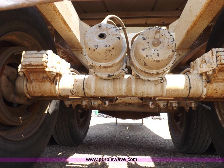 image for item H7007 2007 CTS BDT-40 belly dump trailer