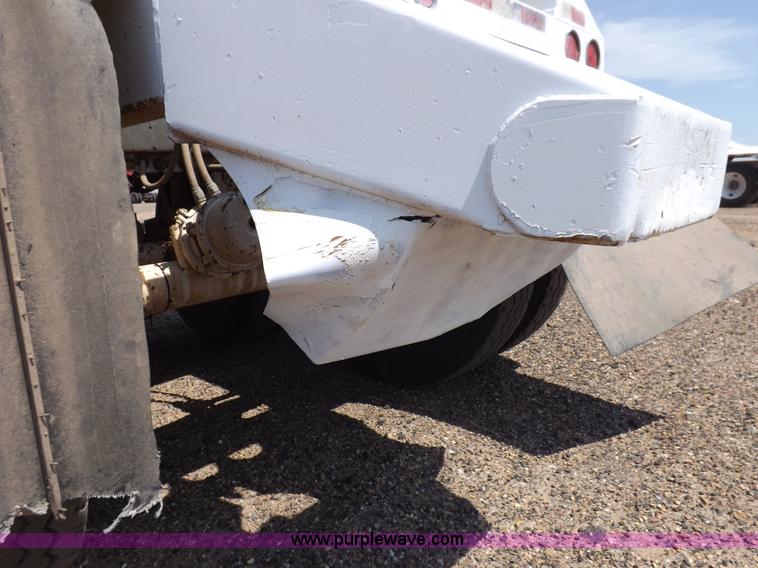 image for item H7007 2007 CTS BDT-40 belly dump trailer