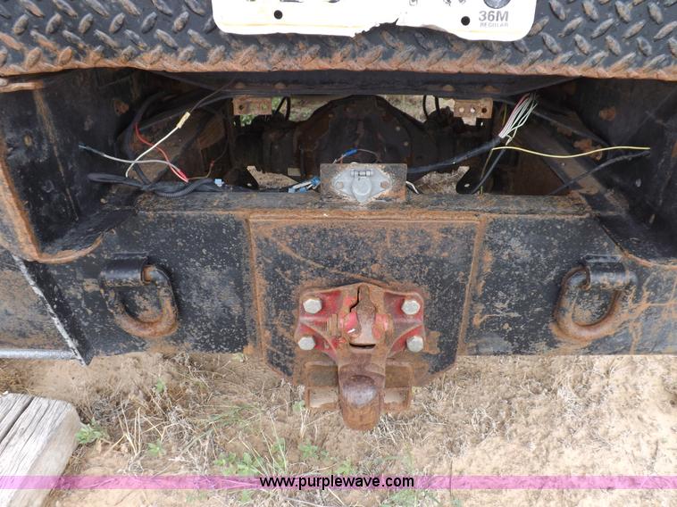 image for item H7169 1998 Mack CS200P semi truck