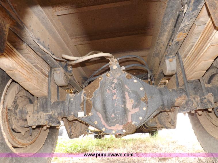 image for item H7169 1998 Mack CS200P semi truck