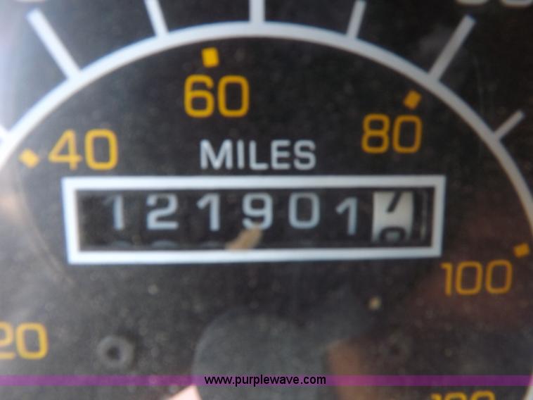 image for item H7173 1994 Kenworth W900 vacuum truck