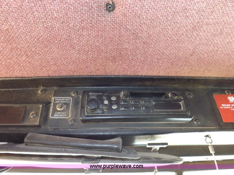 image for item H7173 1994 Kenworth W900 vacuum truck