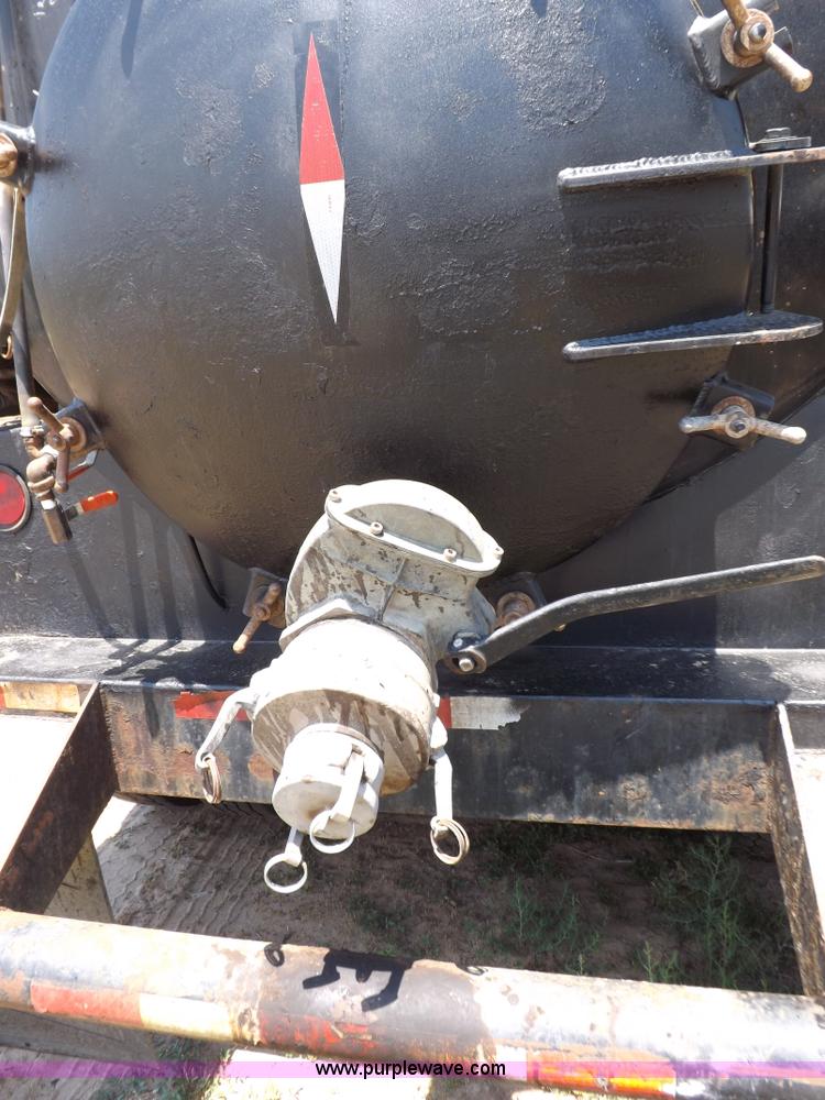 image for item H7173 1994 Kenworth W900 vacuum truck