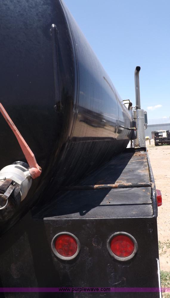 image for item H7173 1994 Kenworth W900 vacuum truck