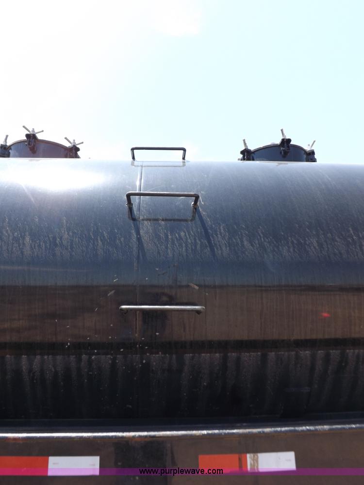 image for item H7173 1994 Kenworth W900 vacuum truck