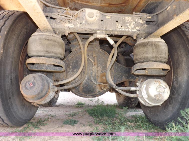 image for item H7173 1994 Kenworth W900 vacuum truck