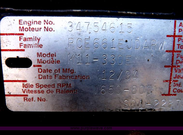 image for item H7176 1995 Freightliner FLD112 semi truck