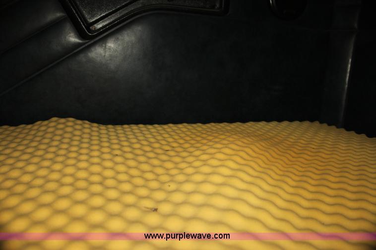 image for item H7390 1995 Mack CH613 Elite CL semi truck