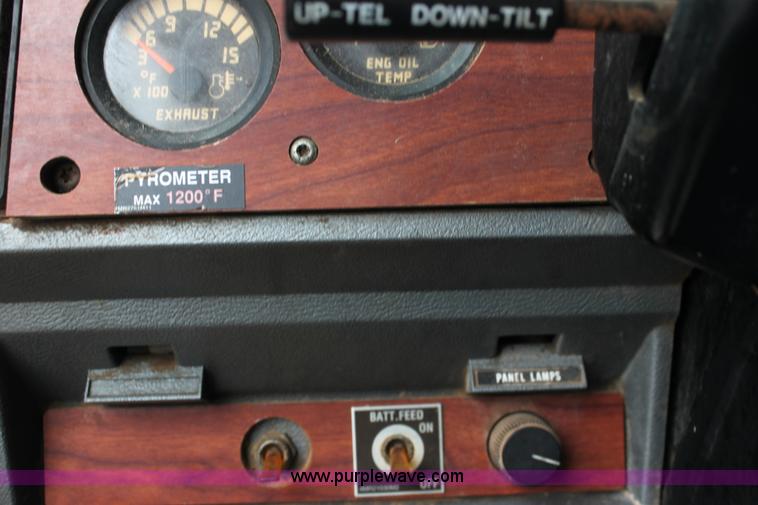 image for item H7390 1995 Mack CH613 Elite CL semi truck